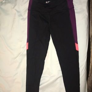 Victoria’s Secret Sports tights